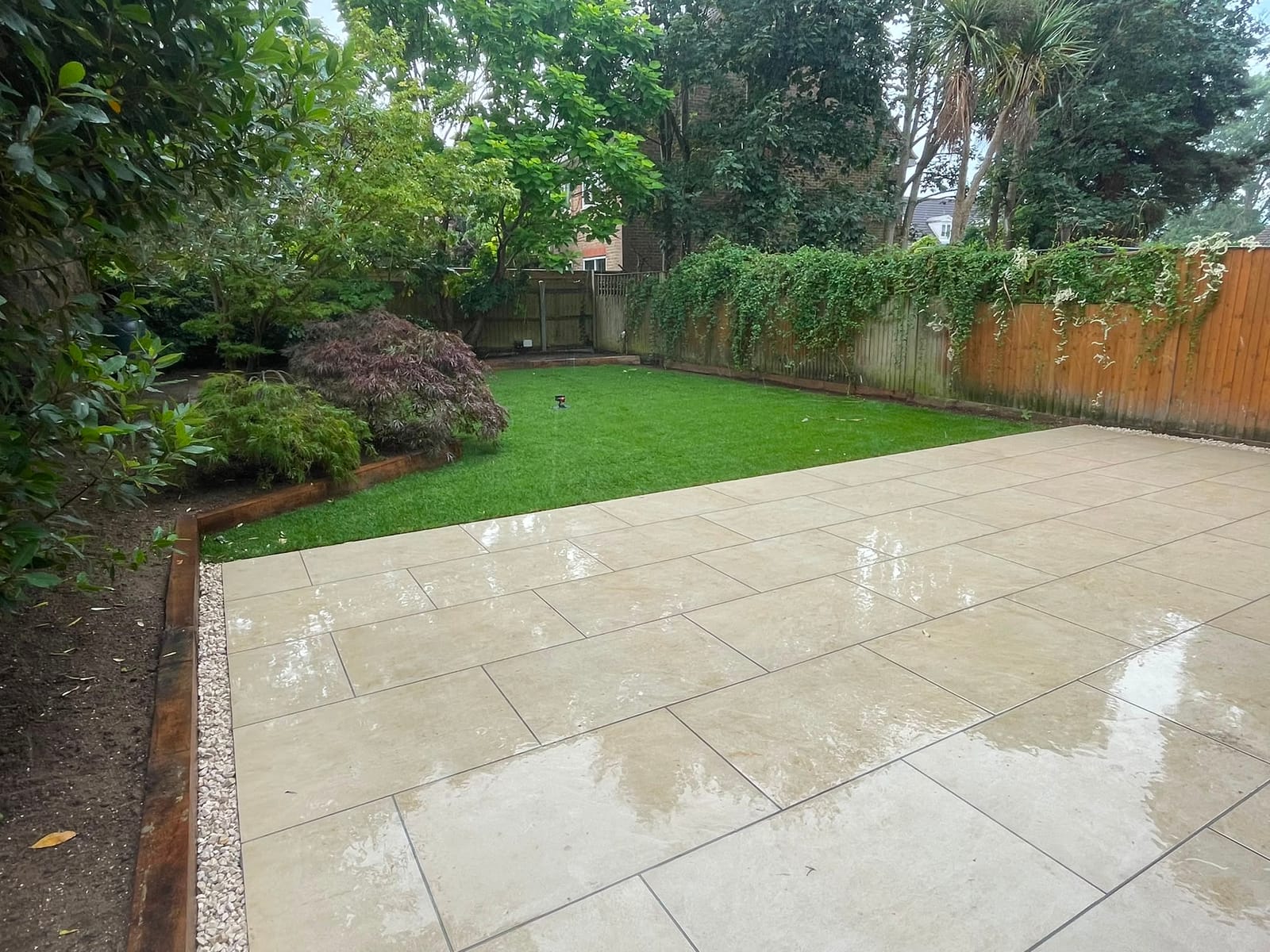 Driveway, patio and landscaping project by Hills Driveways & Patios