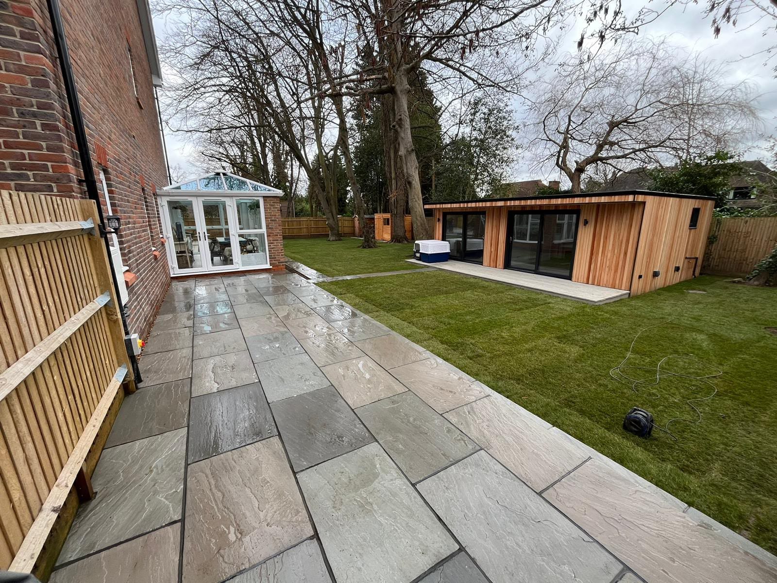 Driveway, patio and landscaping project by Hills Driveways & Patios