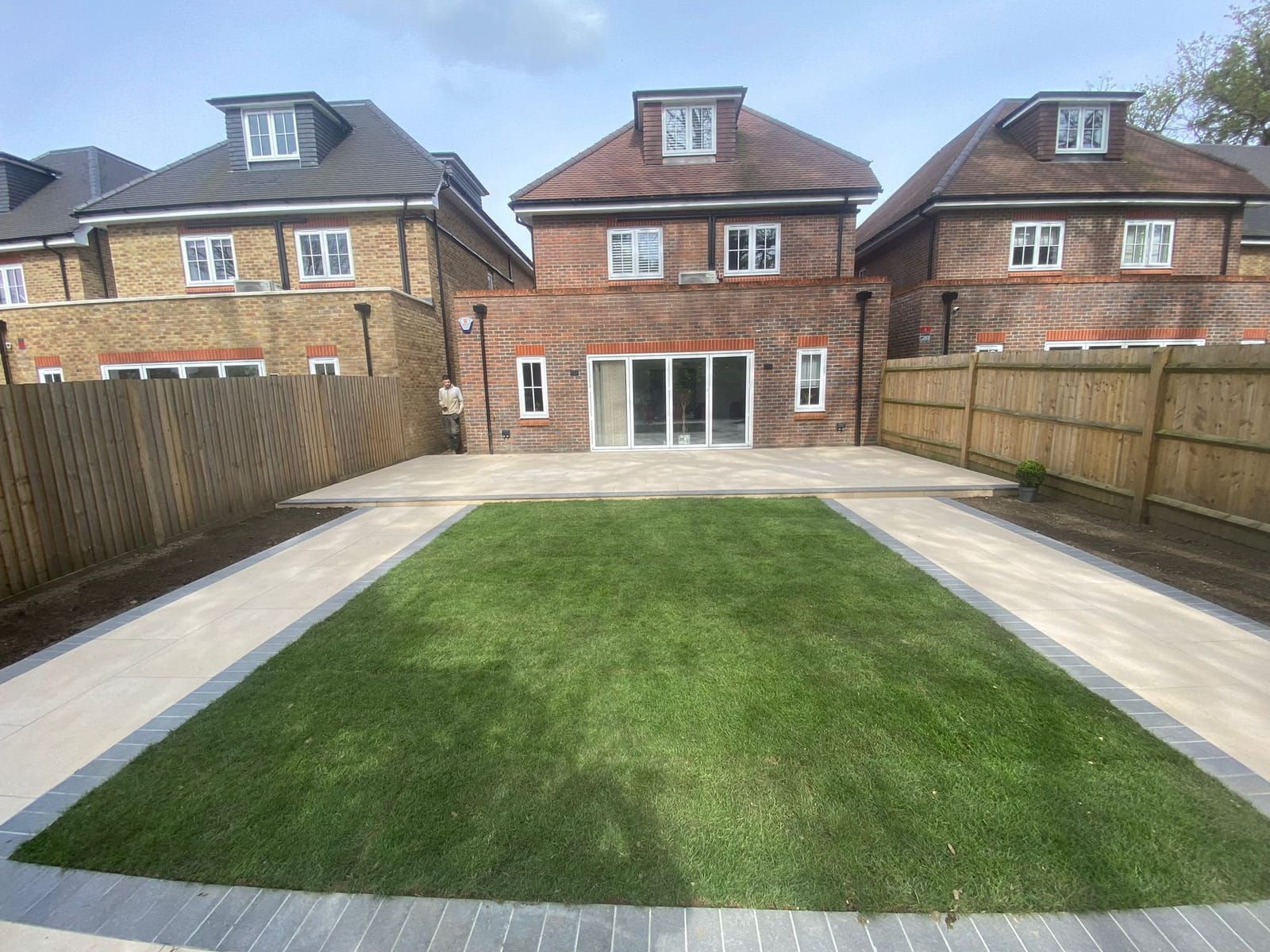Driveway, patio and landscaping project by Hills Driveways & Patios