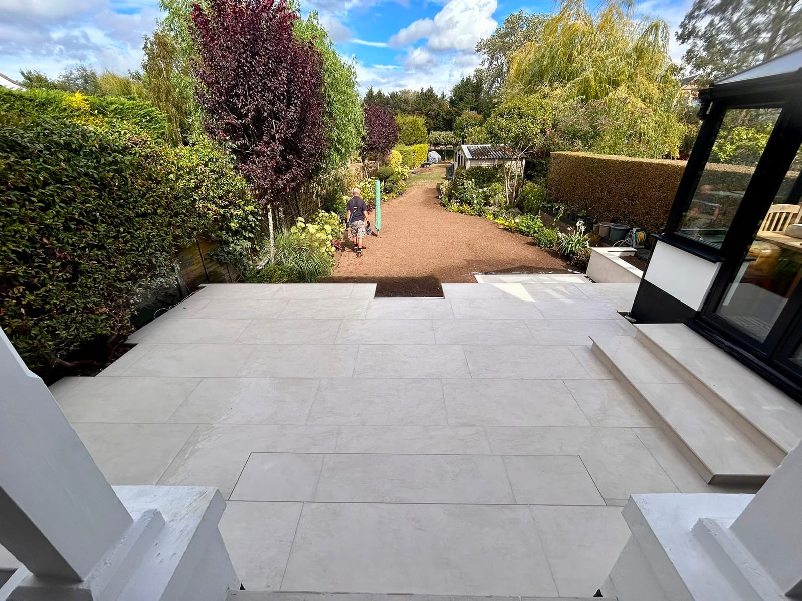 Driveway, patio and landscaping project by Hills Driveways & Patios