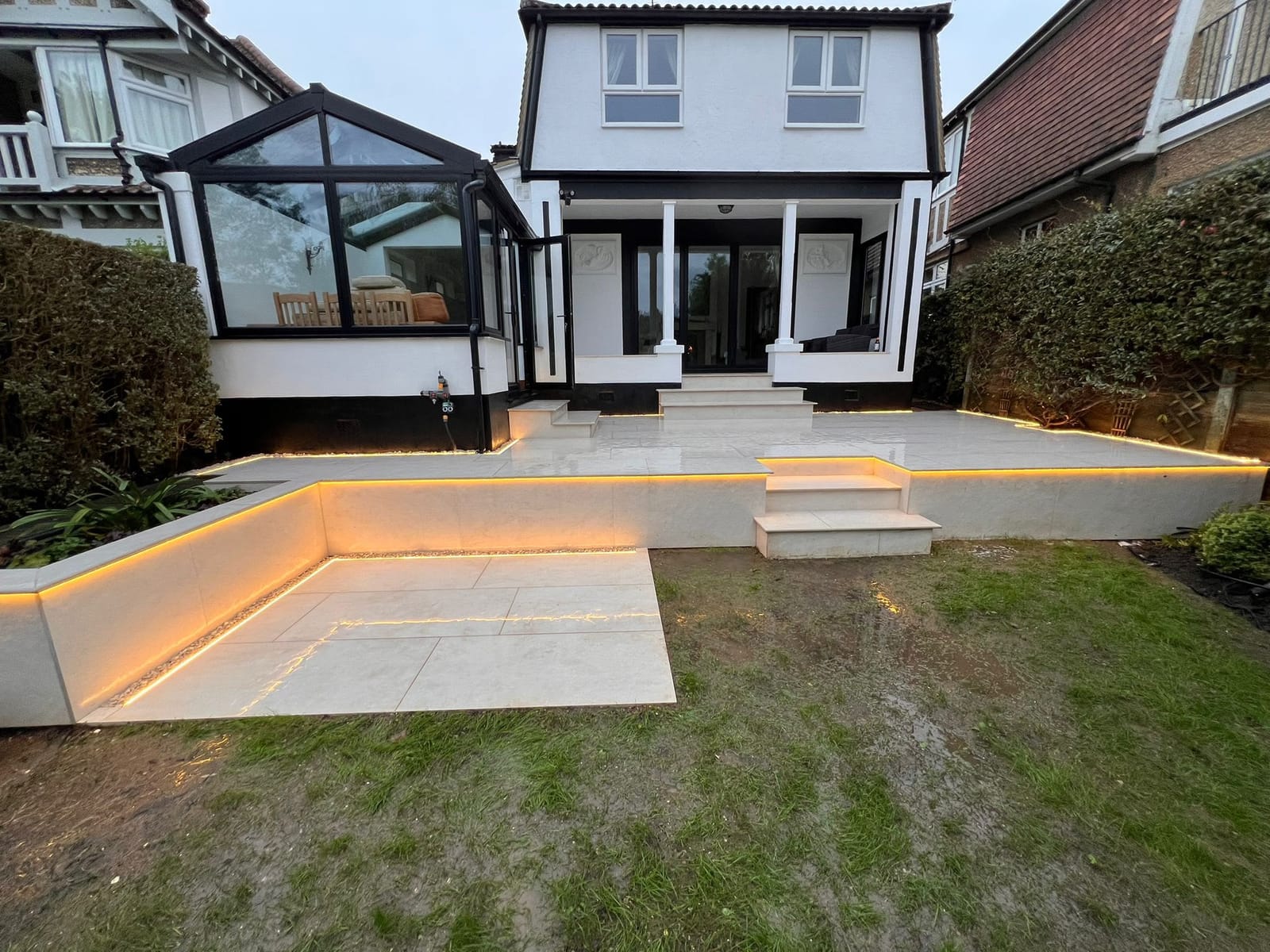 Driveway, patio and landscaping project by Hills Driveways & Patios