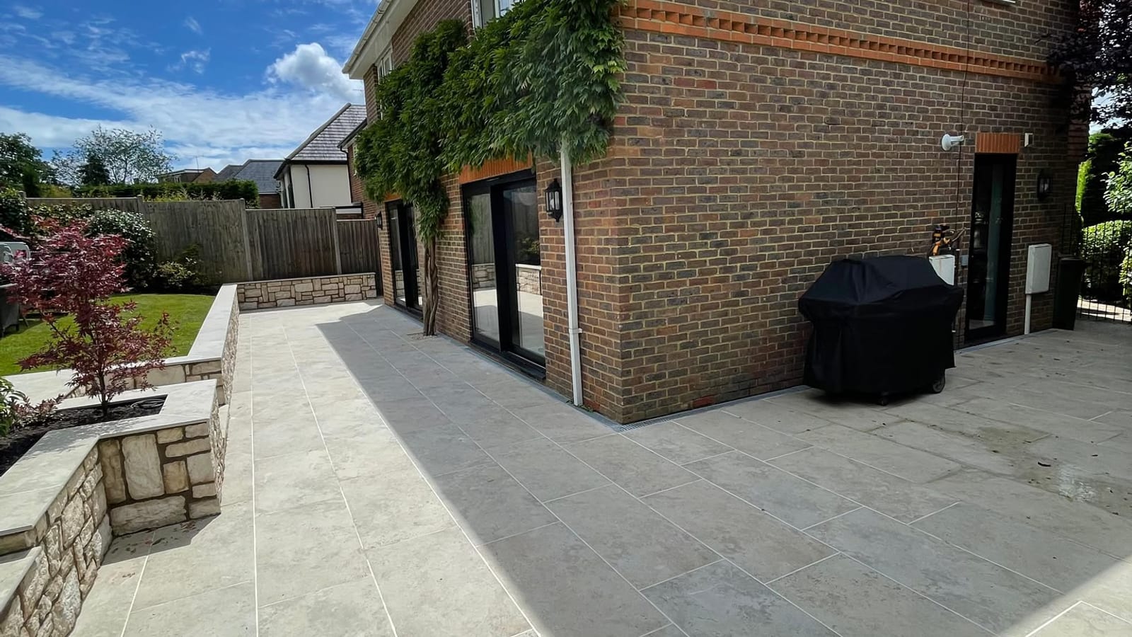 Patios & Paving project by Hills Driveways & Patios in Berkshire & Surrey